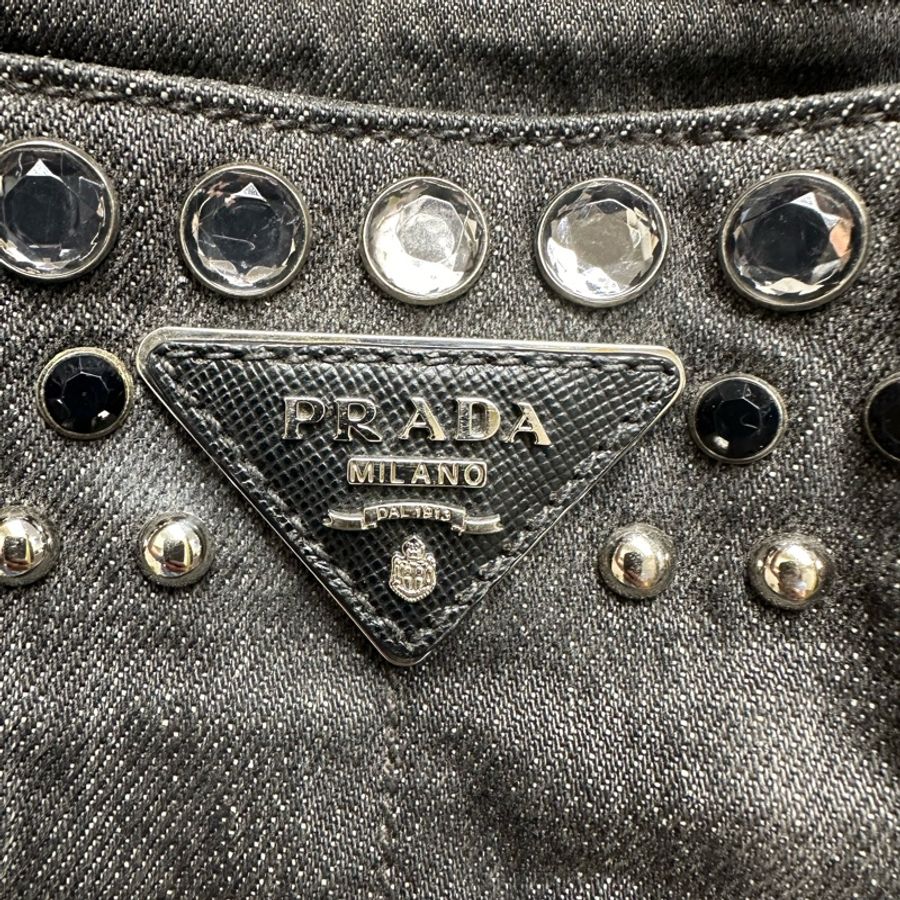 PRADA 鍋釘黑牛手挽袋-1