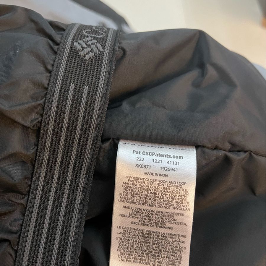 Columbia鋁點防水連帽黑灰拼色外套XL-9