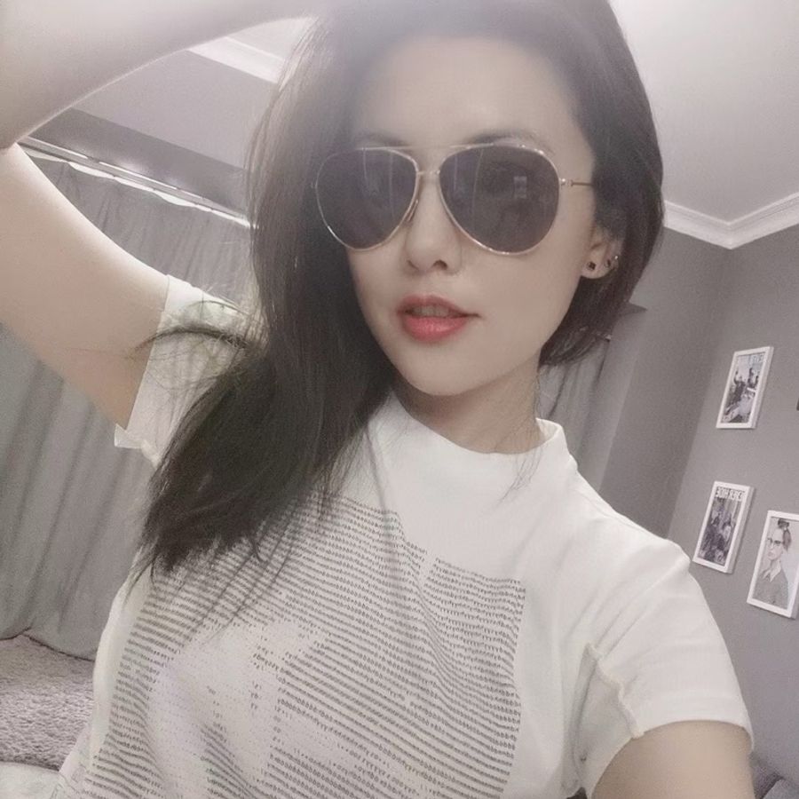 Celine💋飛行員太陽眼鏡 偏光鏡片 CL40062U 30D 附手機包 全新全配-1