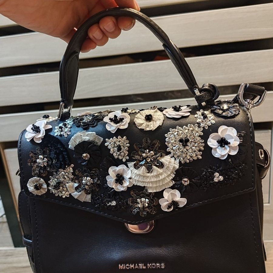 MICHAEL Michael Kors Bristol黑色刺繡立體花卉提包-6