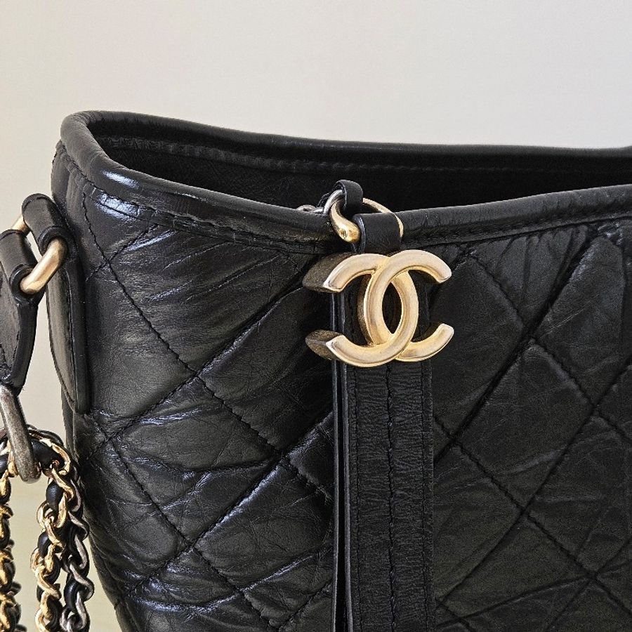 NOW BAGS｜【二手現貨】Chanel Gabrielle流浪包 27開 黑金中號-8