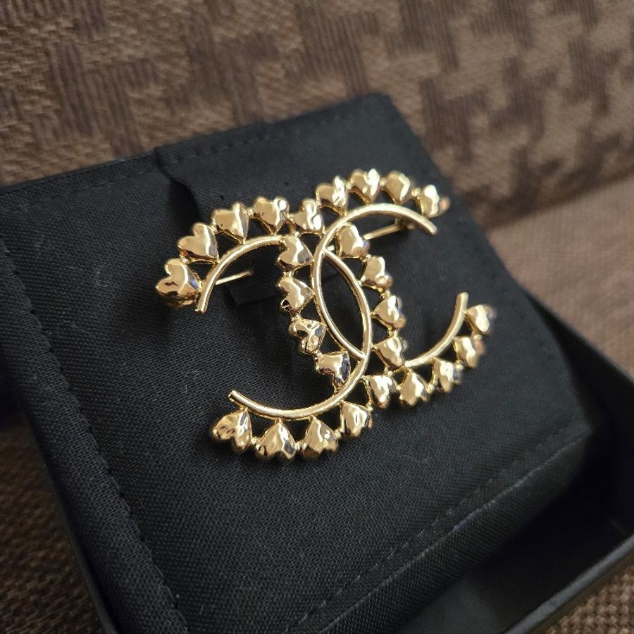 (全新品)Chanel胸針-1
