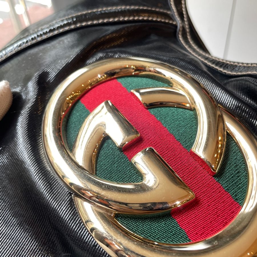 Gucci古馳漆皮復古雙G單肩包-3