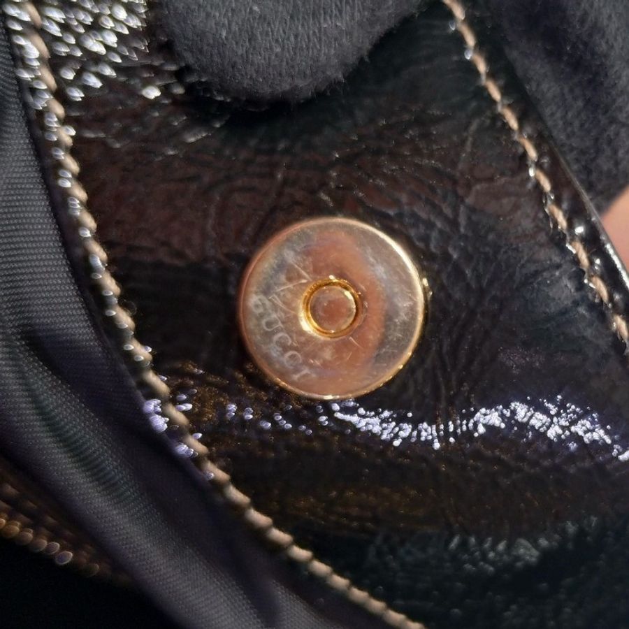 Gucci古馳漆皮復古雙G單肩包-11