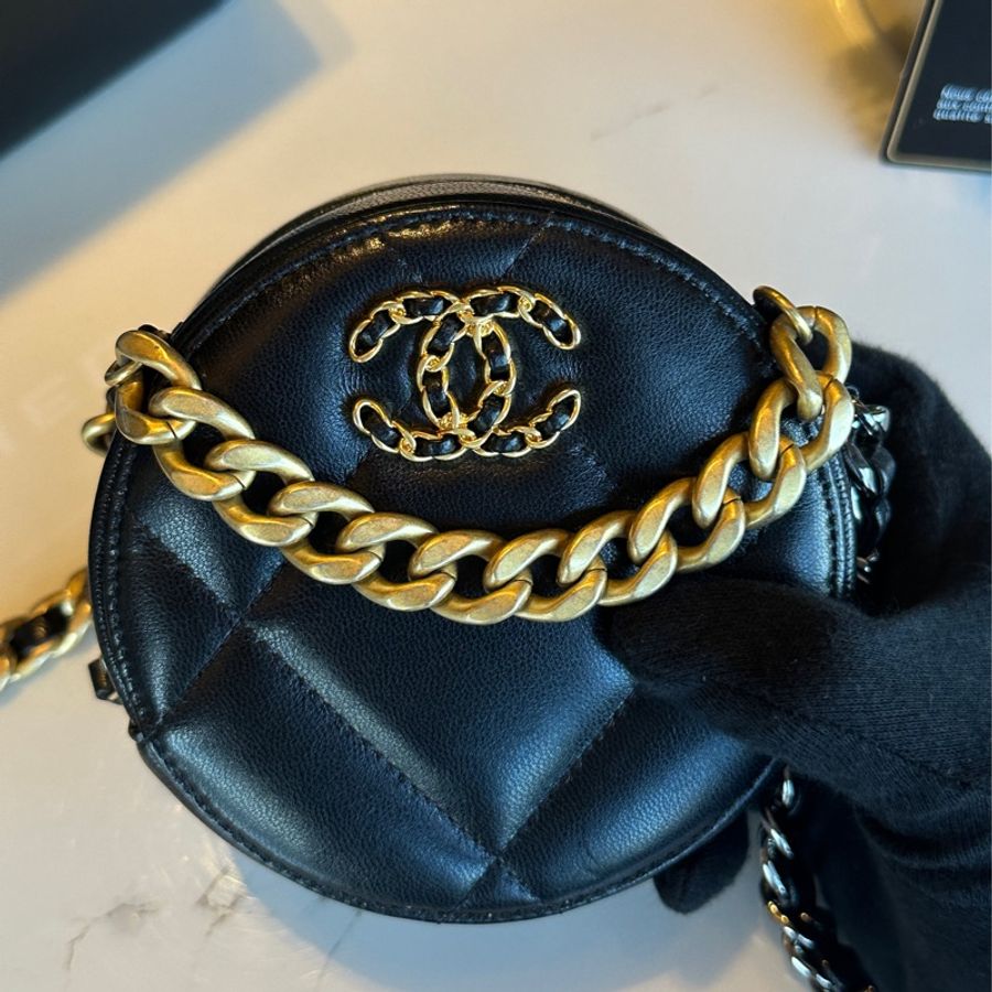 Chanel 19黑金迷你圓餅包🖤香奈兒必收藏包王29開超新❤️‍🔥-16