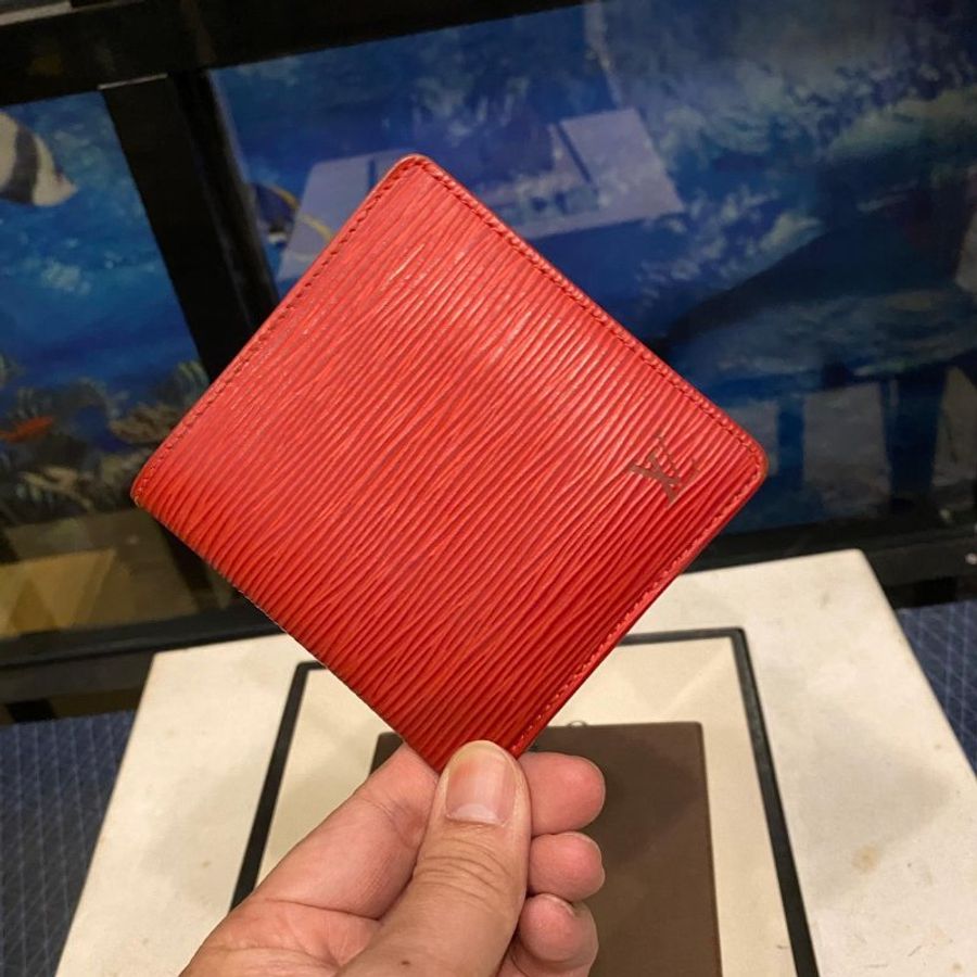 LV 紅色直立6卡短夾-8