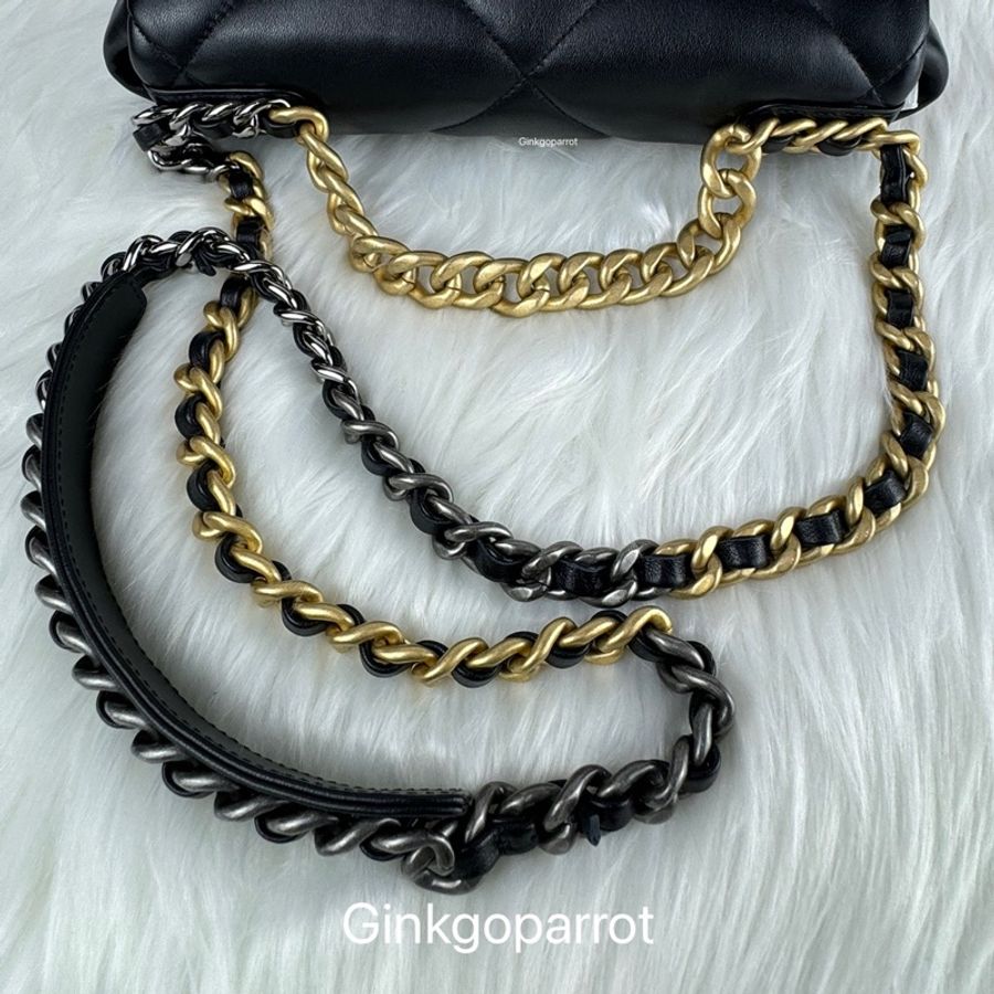 CHANEL 19 菱格紋小羊皮雙色鏈條口蓋包-28