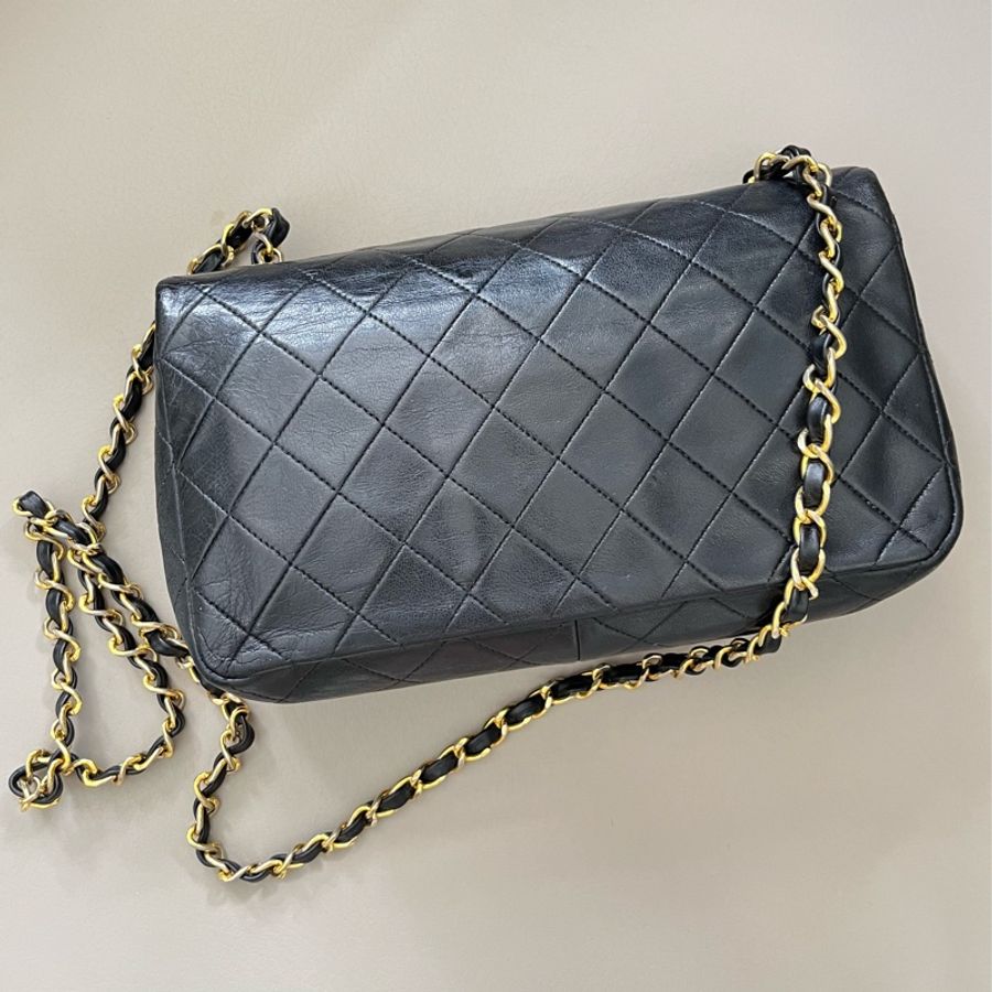 Chanel Vintage 黑色金鏈口蓋包-1