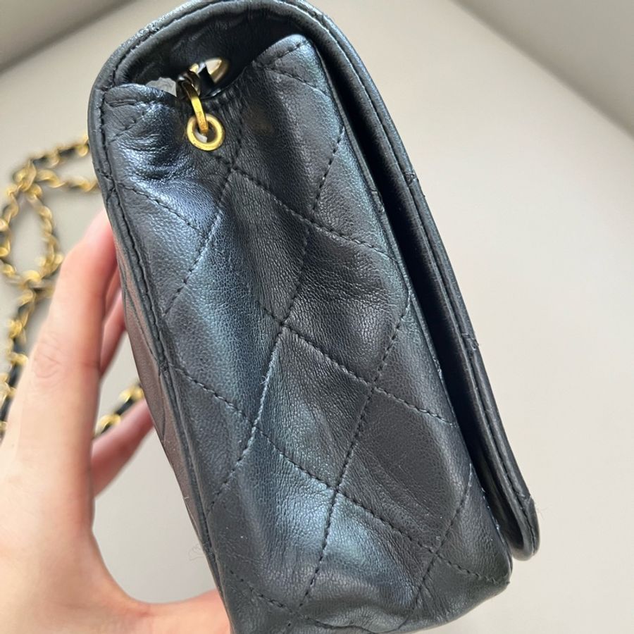 Chanel Vintage 黑色金鏈口蓋包-6