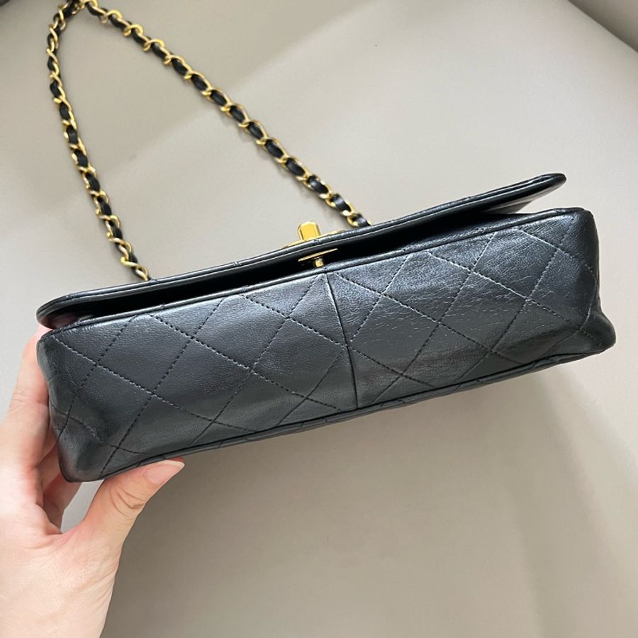 Chanel Vintage 黑色金鏈口蓋包-9
