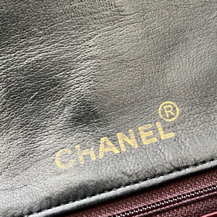 Chanel Vintage 黑色金鏈口蓋包-24