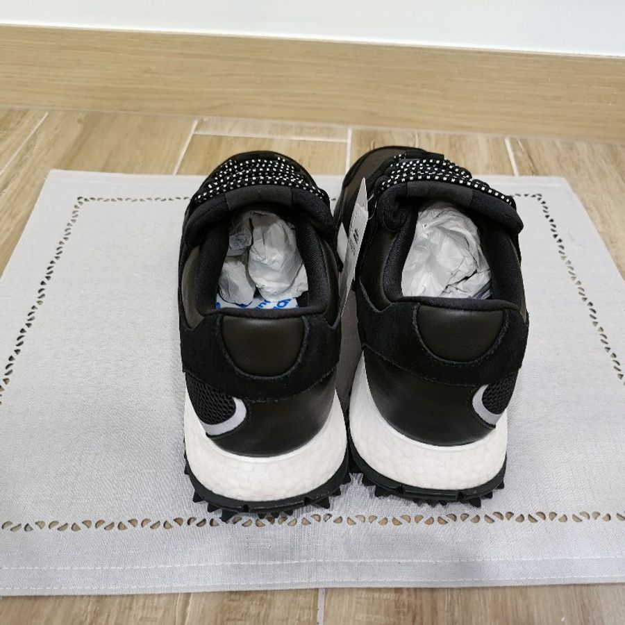 adidas Alexander wang 愛迪達 亞歷山大 王 聯名款基本款 黑色牛皮 logo aw wangbody run 運動鞋休閒鞋 聯名款全新-6