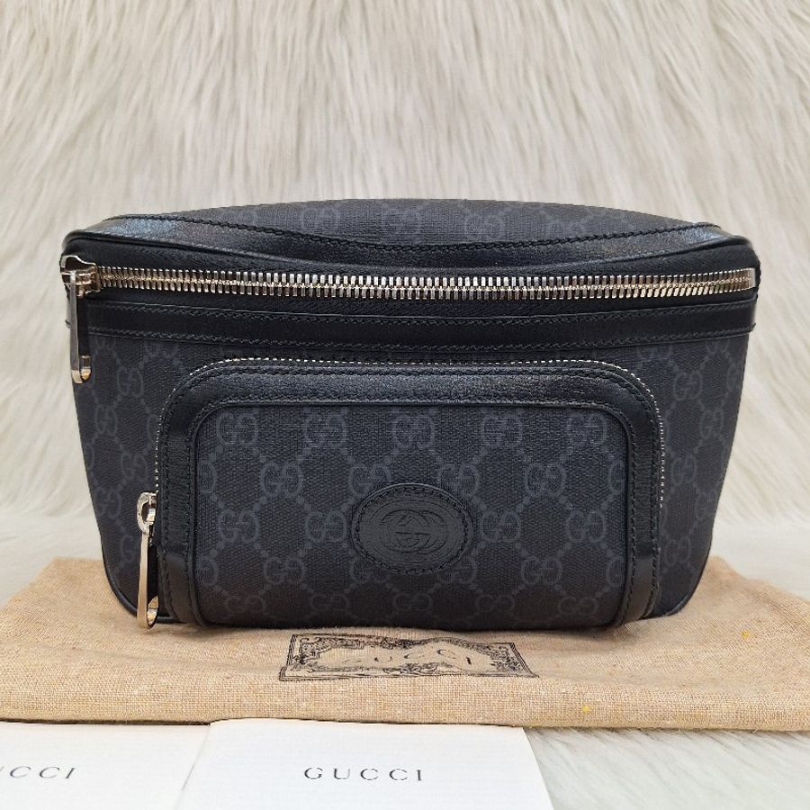 GUCCI GG logo 黑色字紋防水 斜背包 腰包 胸口包-1