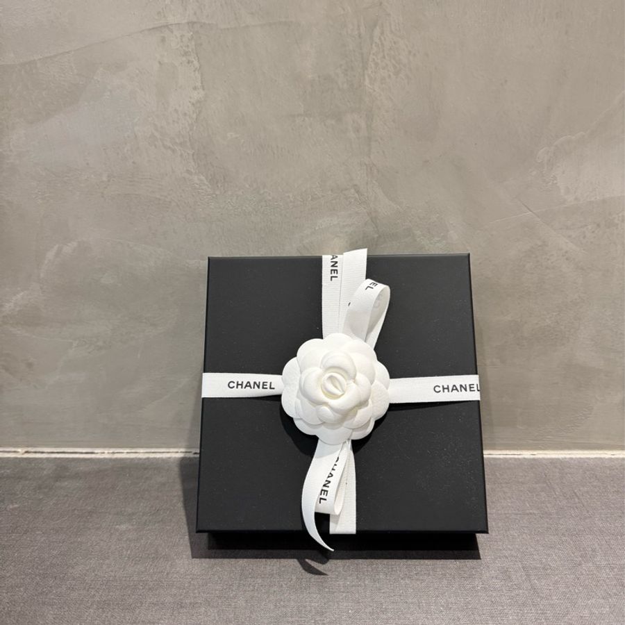 ♡ ☺︎ Chanel 7花魚骨淡金鏈項鍊全新-9