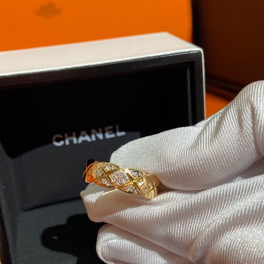 Chanel香奈兒coco crush黃金寬版鑲鑽58號戒指 2019年購入-0