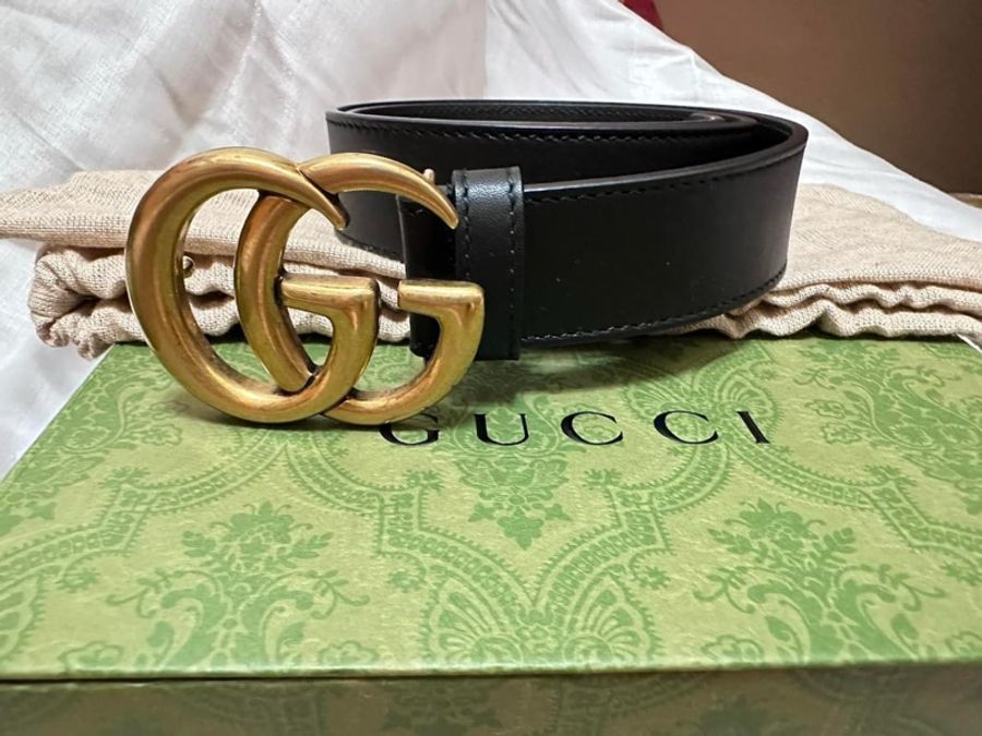 GUCCI 經典仿舊雙G logo皮帶 70cm-0