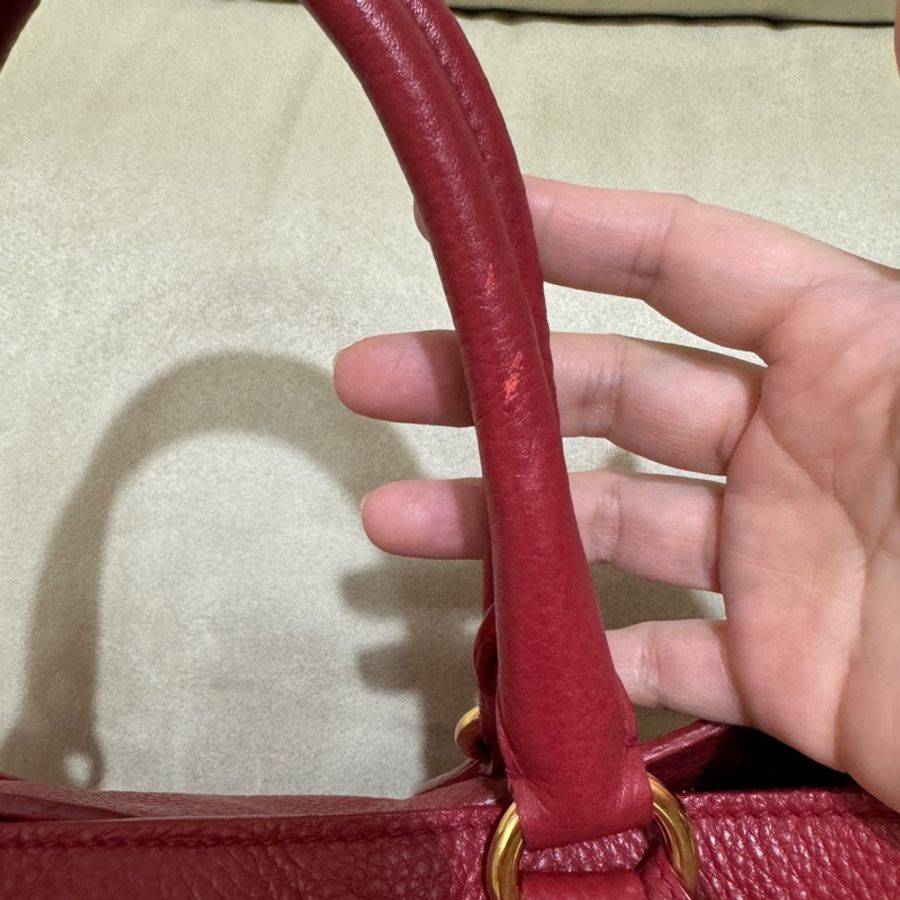 Prada 牛皮手提包-17