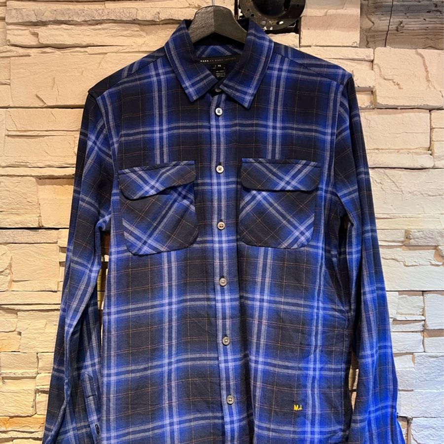 Marc Jacobs 格紋襯衫 吊牌都在原價10900 售2800 肩寬43cm 胸寬52cm 衣長71cm-0