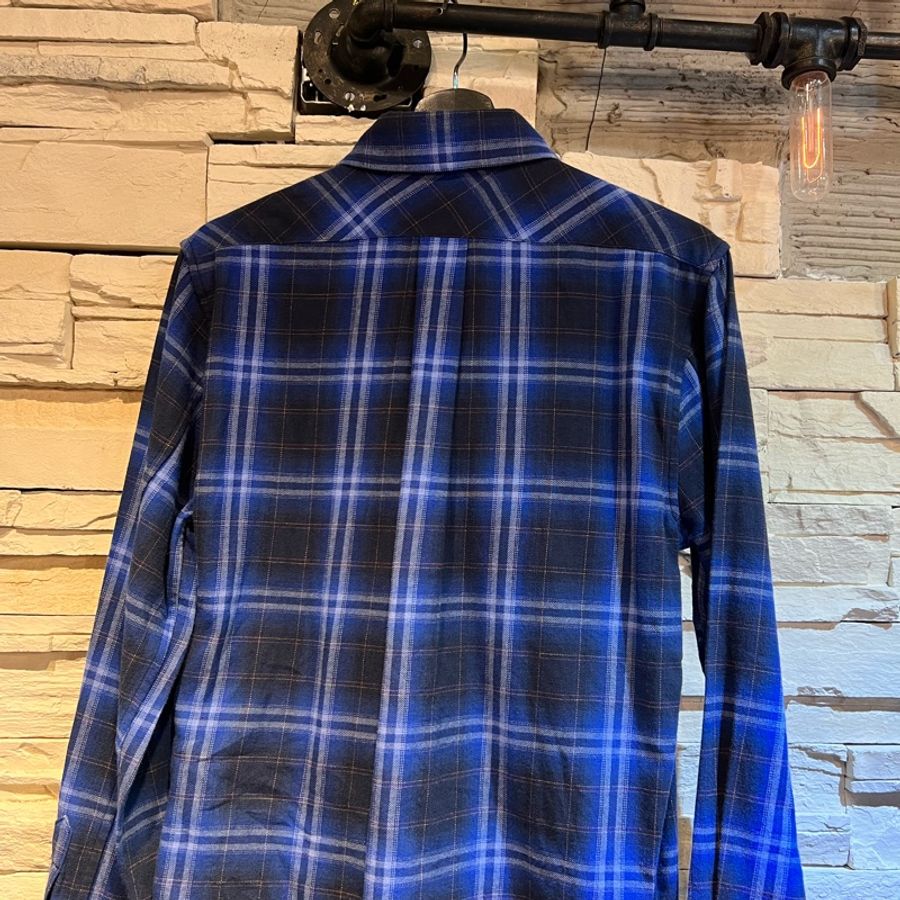 Marc Jacobs 格紋襯衫 吊牌都在原價10900 售2800 肩寬43cm 胸寬52cm 衣長71cm-3