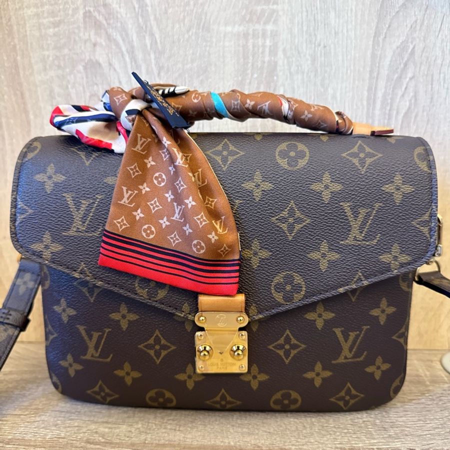 LV郵差包-5