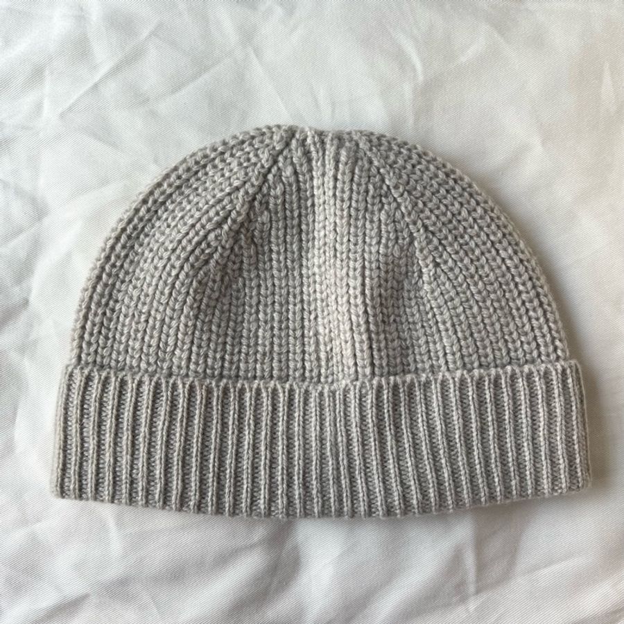 Celine 100% cashmere 淺灰款毛帽-8