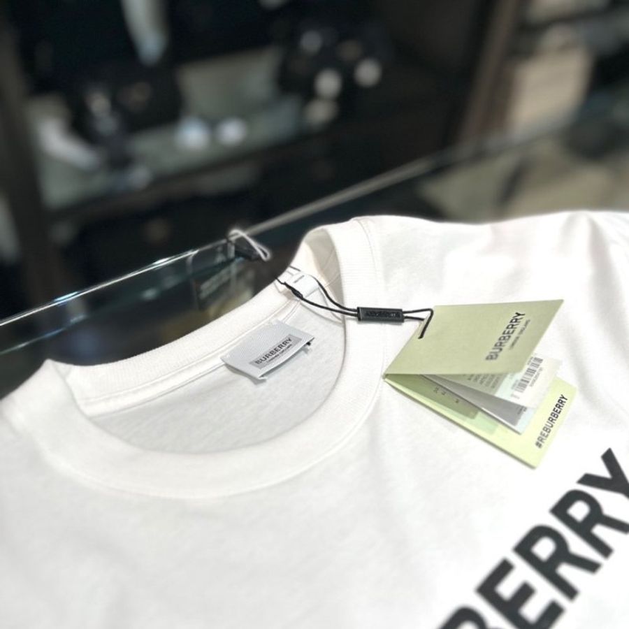 "限時降價 夏季折扣"-Burberry 80553091 男款標誌印花棉質T恤上衣 經典白色休閒版型 L/XL 購買請告知需要尺寸 《當季專櫃正售★全新商品 》-7