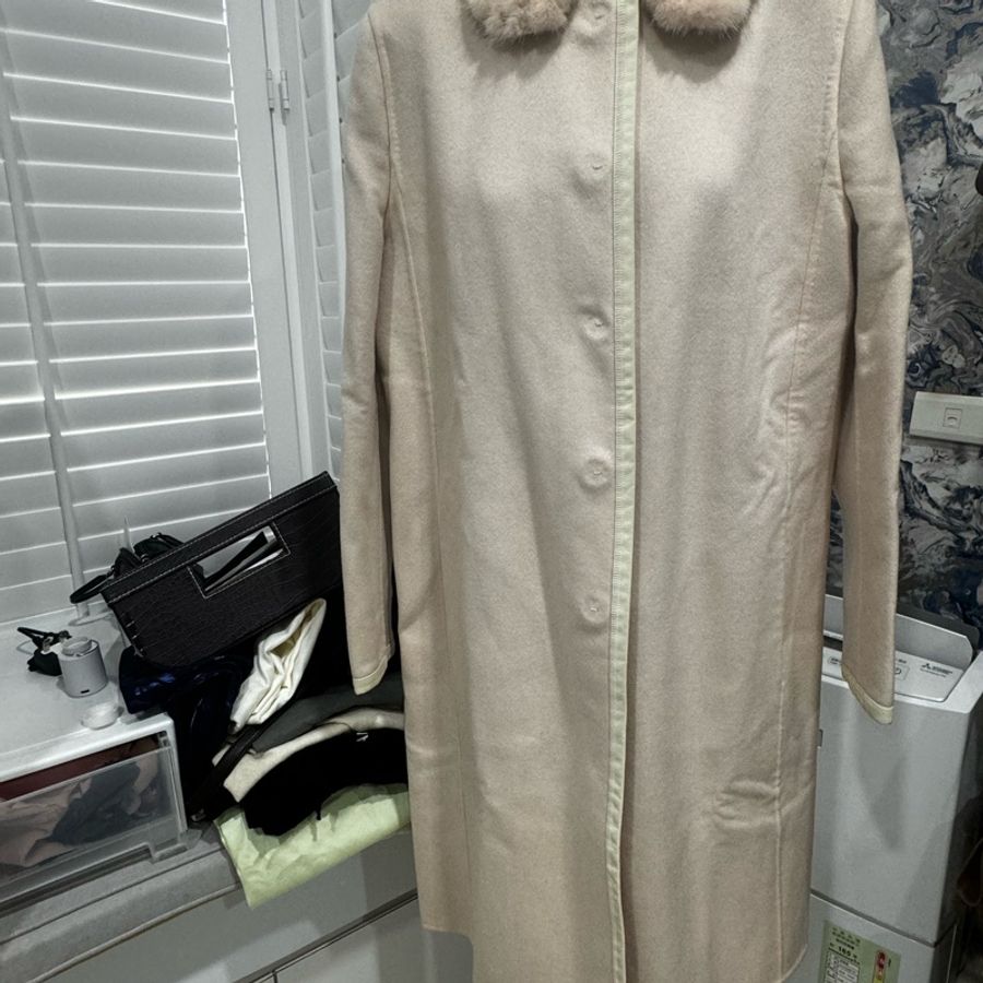 Fendi 貂毛羊毛粉色外套size IT44-3