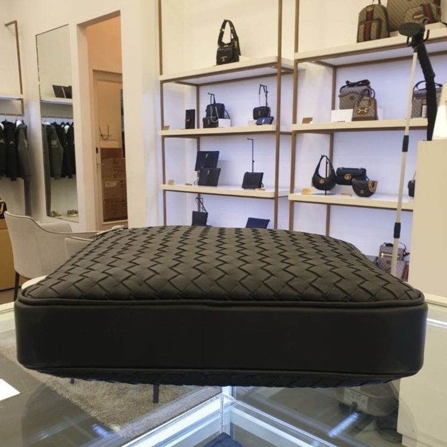 Bottega Veneta 443872 小羊皮編織郵差包 - 黑色經典設計,義大利製【促銷品】-5