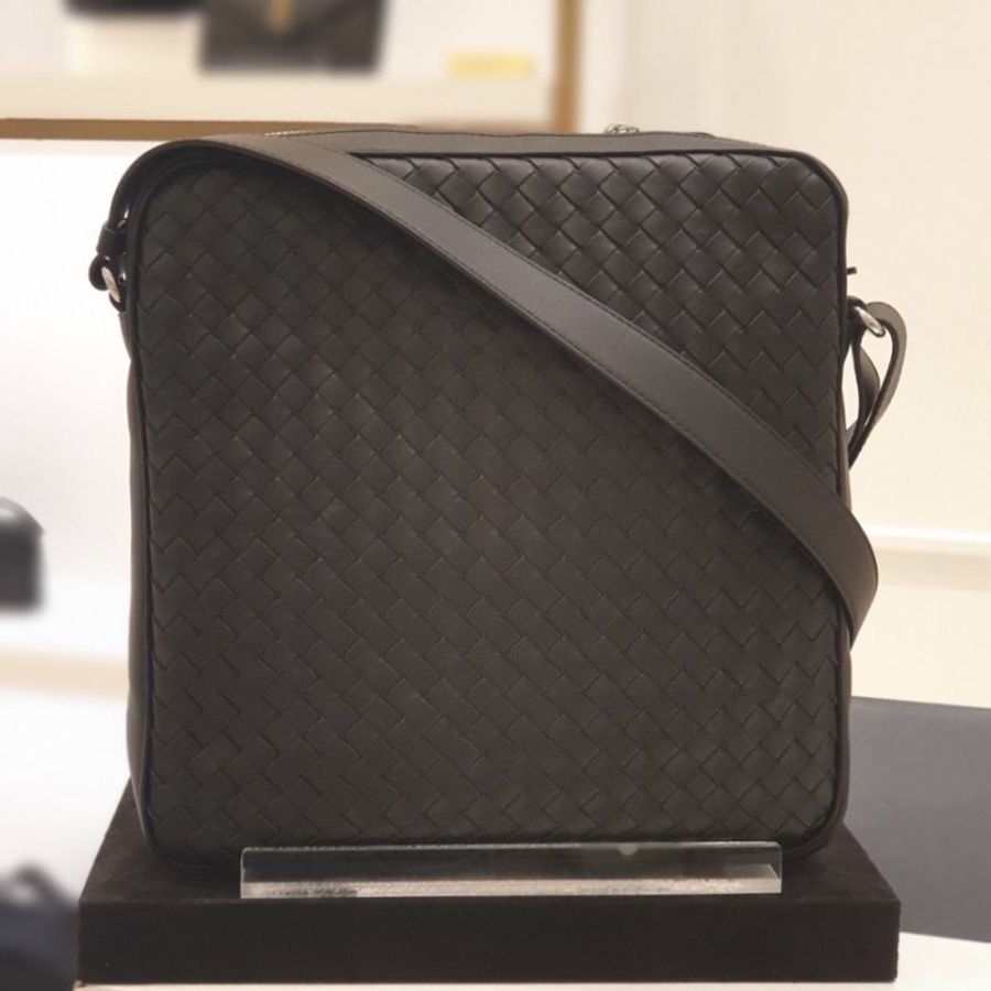 Bottega Veneta 443872 小羊皮編織郵差包 - 黑色經典設計,義大利製【促銷品】-11