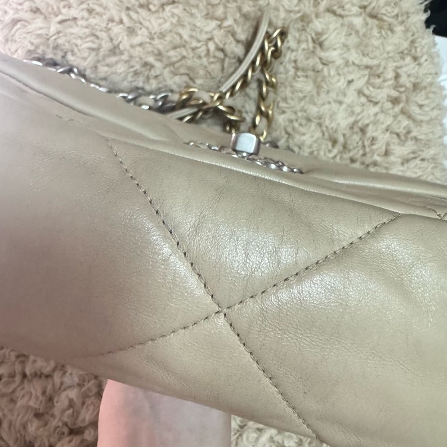 chanel19bag奶茶色杏色銀扣聖誕限定款26公分-9