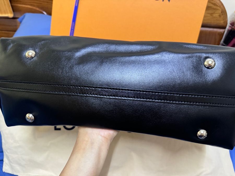 LV 黑武士 男女通用 M25143 CarryAll Dark MM-9