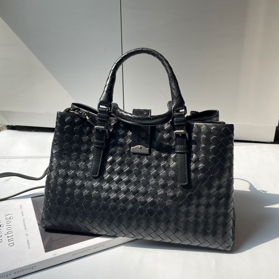 Bottega Veneta Roma黑皮編織包-1