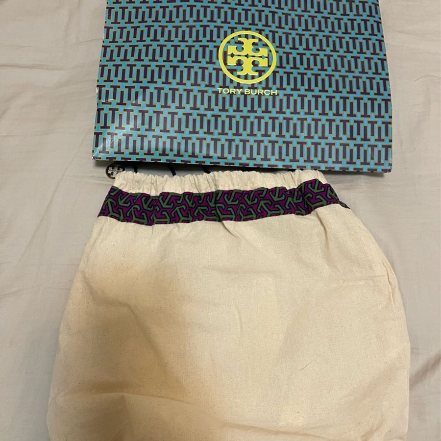 Tory Burch 經典滿版雙T印花皮革拼接手提包水桶包兩用包(海軍藍)-16