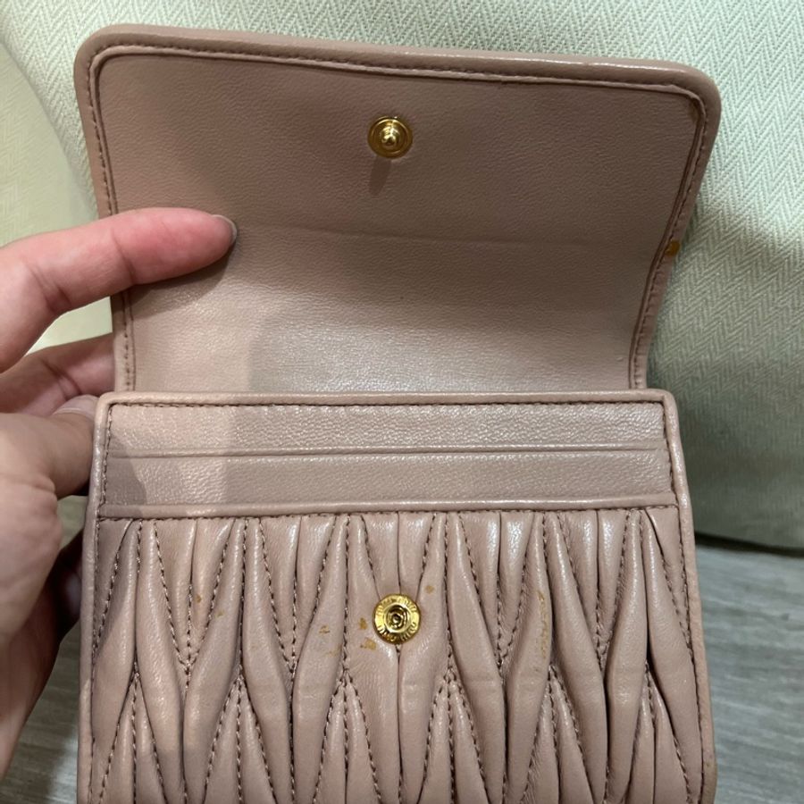 miumiu軟皮短夾銀包雙面裸粉色絕版-21