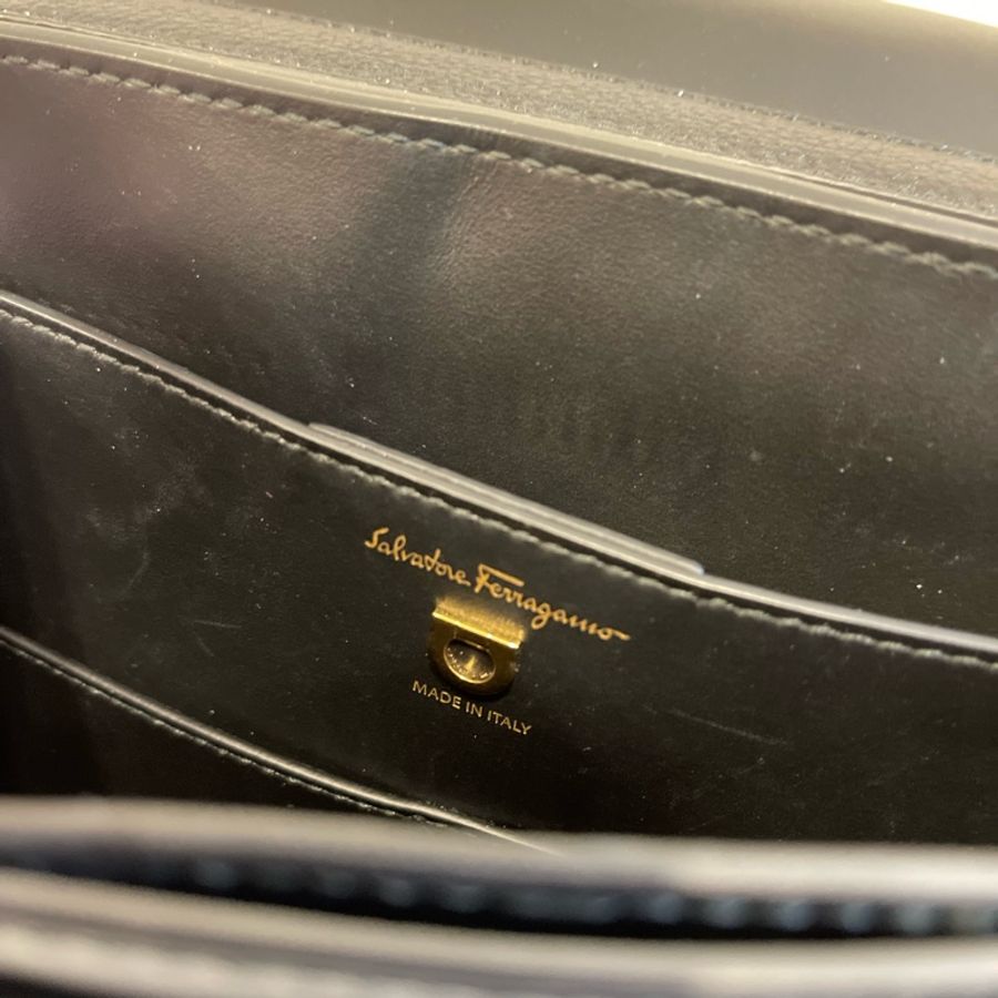 Ferragamo Margot 通勤 手袋 OL 女包 黑金 牛皮 手提 肩背-12
