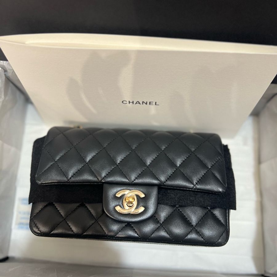 Chanel香奈兒cf20黑色小羊皮淡金扣-0