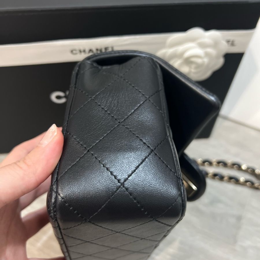 Chanel香奈兒cf20黑色小羊皮淡金扣-10