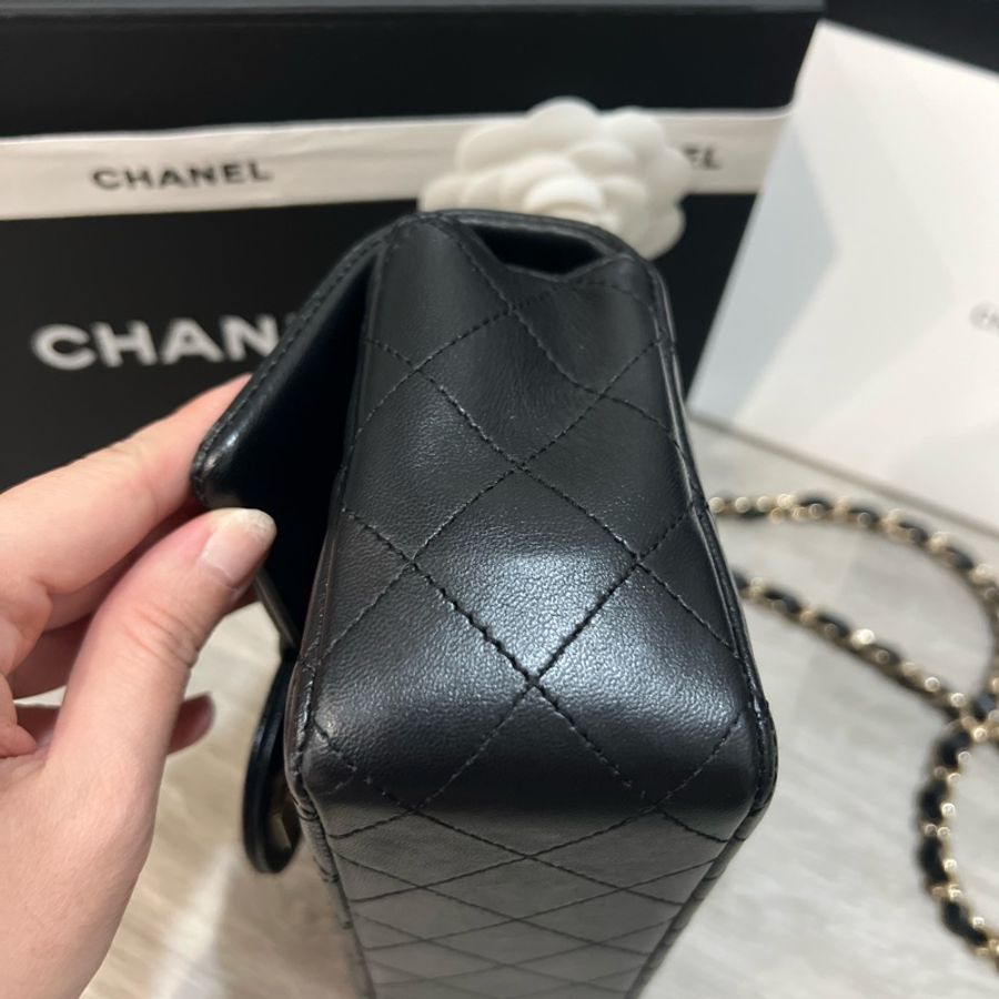 Chanel香奈兒cf20黑色小羊皮淡金扣-11