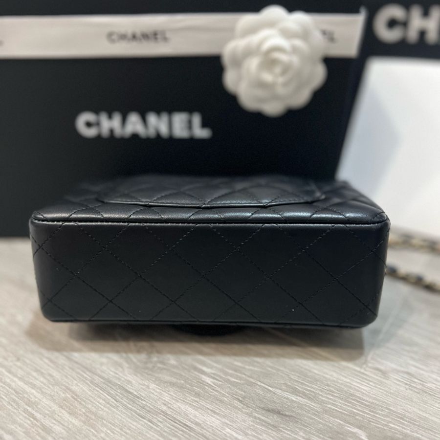 Chanel香奈兒cf20黑色小羊皮淡金扣-16