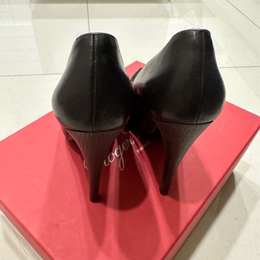 salvatore ferragamo木質跟。質感爆表的深咖啡色-8