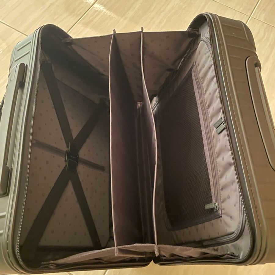RIMOWA 登機商務行李箱-8