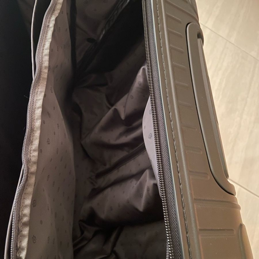 RIMOWA 登機商務行李箱-9