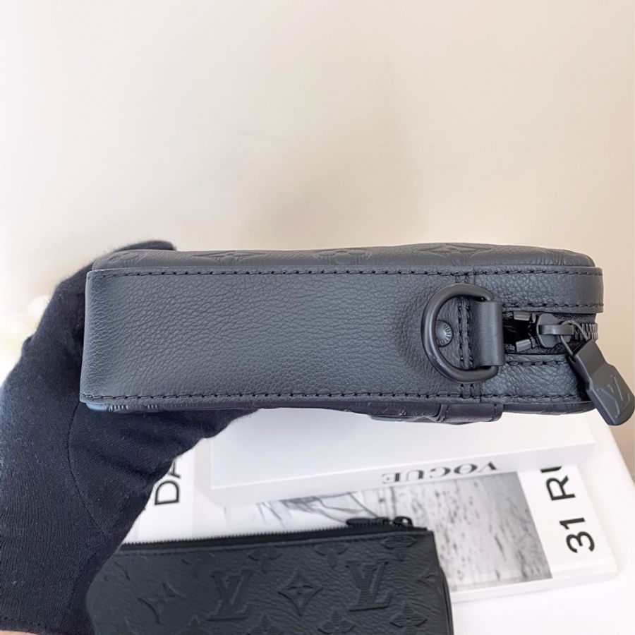 LV TRIO黑壓紋皮 三合一郵差包 男生-21