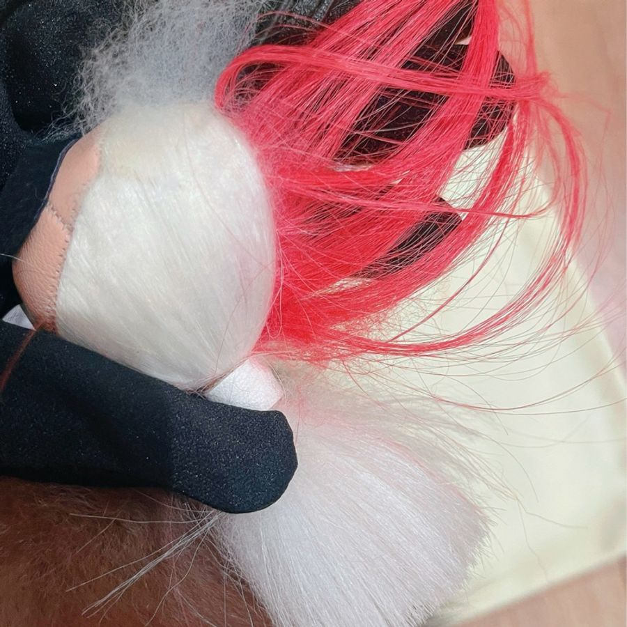 ❤️FENDI Love Karl 紅髮老佛爺娃娃吊飾❤️近全新✨✨✨-6