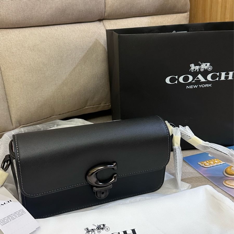 全新Coach Studio Baguette法棍包-0