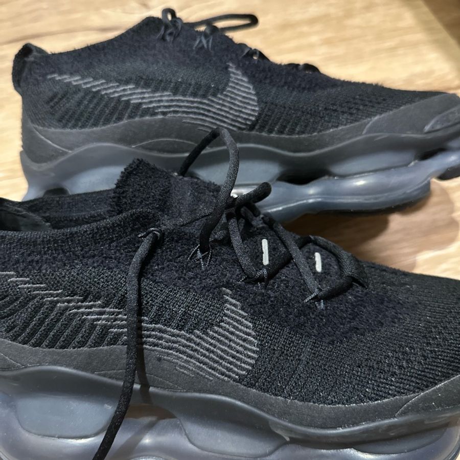 Nike Air Max Scorpion Flyknit 全黑-3