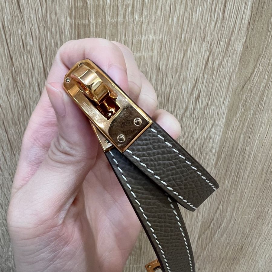 Hermes 大象灰Epsom玫瑰金釦Kelly手環-5