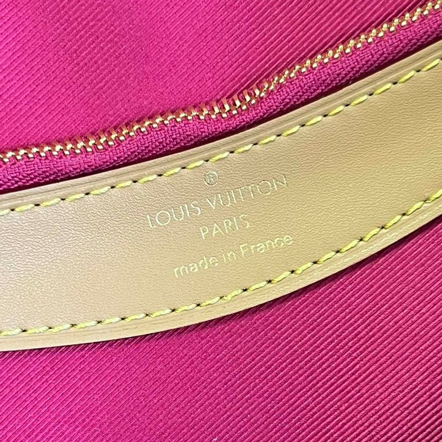 全新 未拆封 LV M46049 DIANE 經典花紋 雙肩帶 兩用 復古 郵差包/法棍包-3