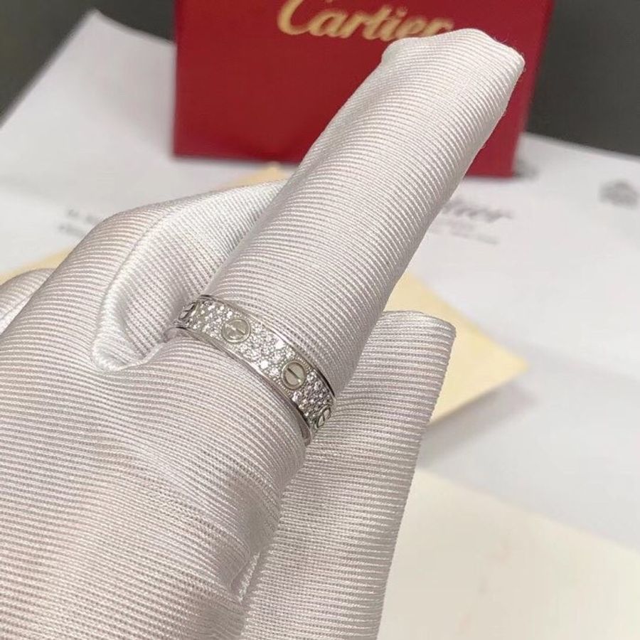 Cartier卡地亞Love寬版白金滿鑽戒指53 號,2018購入-7