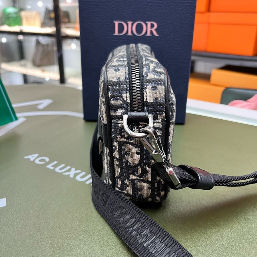 Dior Safari相機包 斜挎包 2023年 男女通用🩶-1